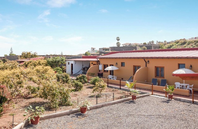 Holiday Apartment "Casa Quemahierro 1" with Sea View, Pool & Garden