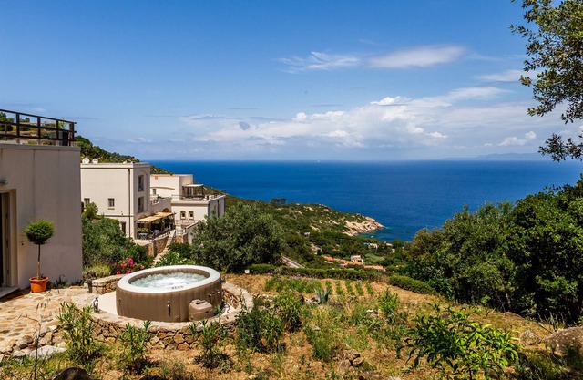 Holiday Apartment 'Casa Romantica' with Sea View, Terrace & Wi-Fi