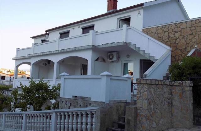 Holiday apartment 50 m from the sea