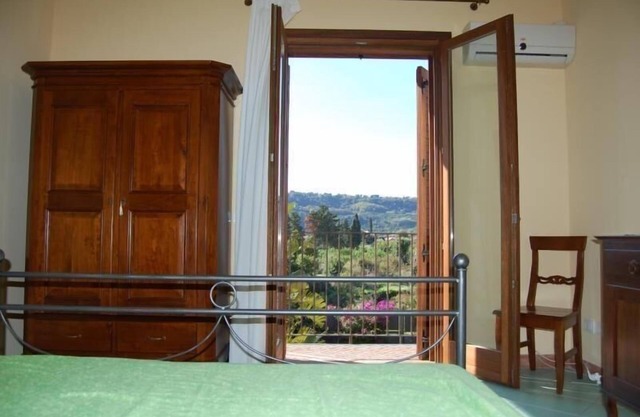 Holiday apartment Acireale for 1 - 5 persons with 2 bedrooms - Holiday apartment in one or multi-fam