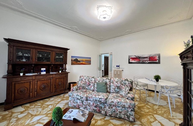 Holiday apartment Genova for 1 - 6 persons with 2 bedrooms - Holiday apartment in one or multi-famil