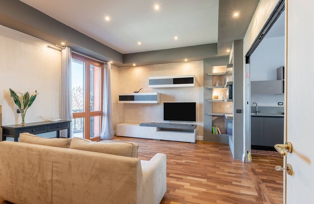 Holiday Apartment 'Casa Fiorita' with Terrace, Balcony & Wi-Fi