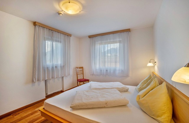 Holiday Apartment 'Linder 16' with Mountain View, Shared Pool and Wi-Fi