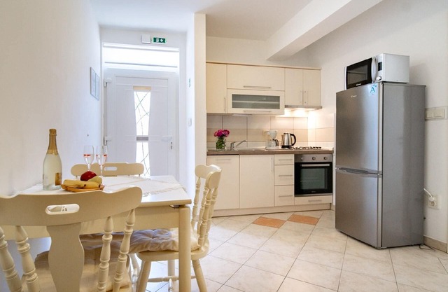 Holiday apartment Lopar for 1 - 4 persons with 1 bedroom - Holiday apartment