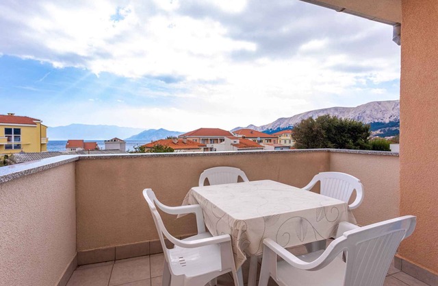 Holiday apartment near the centre and the sea