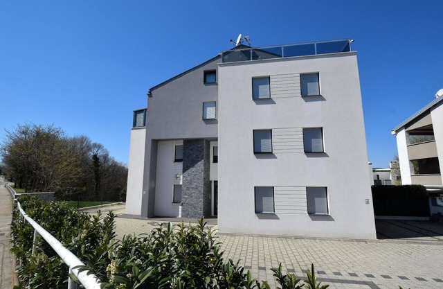 Holiday apartment Njivice for 1 - 4 persons with 2 bedrooms - Holiday apartment