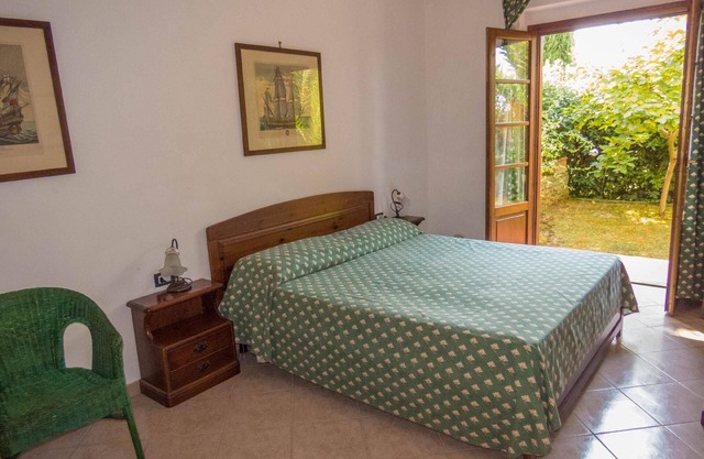 Holiday apartment Pomaia for 1 - 6 persons with 2 bedrooms - Holiday apartment