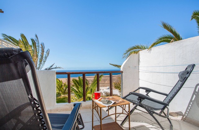 Holiday Apartment 'Sonneninsel Fuerteventura' with Sea View, Communal Pool and Wi-Fi