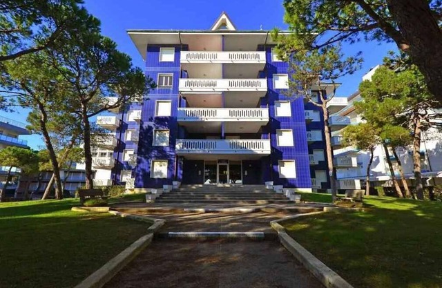 Holiday apartment with balcony, air conditioning and internet