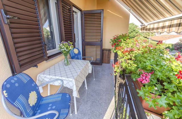 Holiday apartment with view of the town