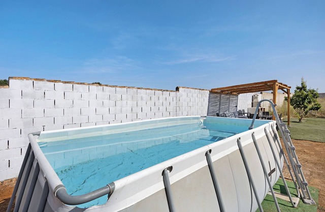 Holiday Home 'Manoli' with Private Pool, Wi-Fi and Air Conditioning