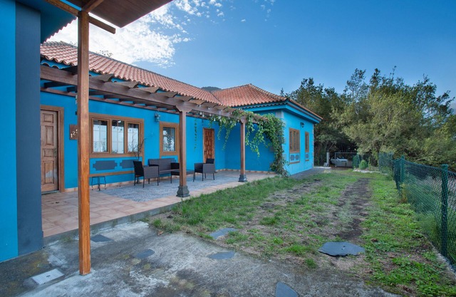 Holiday Home 'Casa Milele' with Sea View, Wi-Fi and Air Conditioning