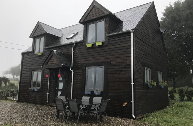 Holiday Gite Vire France to let