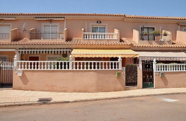 Holiday home Almendros 7 with communal pool