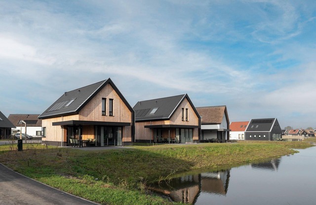 Holiday Home by North Sea Beach in Nieuwvliet-Bad