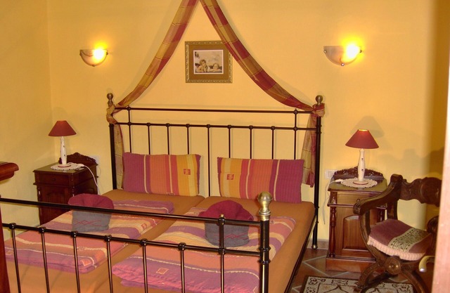 Holiday home in English style with sea view