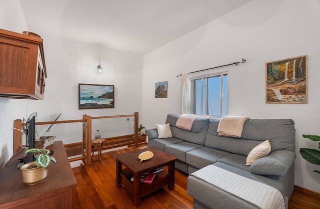 Holiday Home 'Mary Valverde' with Sea View, Private Terrace and Wi-Fi