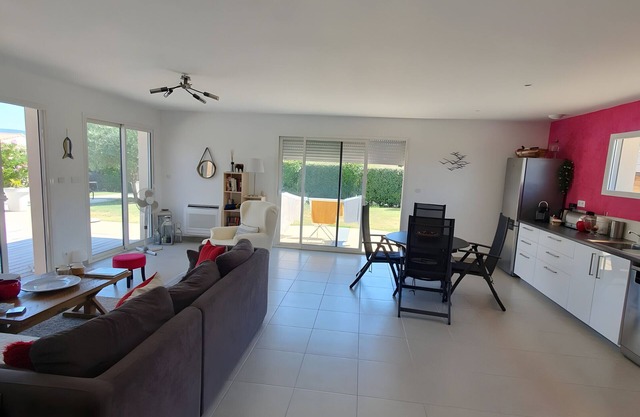 Holiday Home 'M Vallon Pont D'arc' with Private Pool, Wi-Fi and Air Conditioning