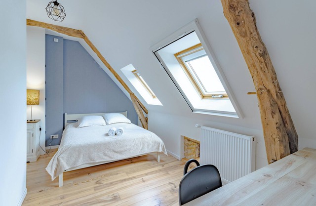 Holiday Home 'Gîte La Mauratie' with Shared Pool, Private Terrace and Wi-Fi