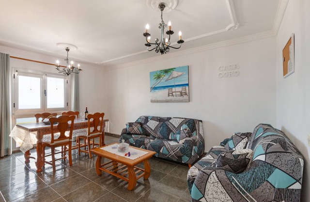 Holiday Home 'Goro' with Sea View and Wi-Fi