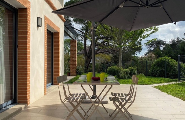 Holiday Home 'Grande Villa' with Private Terrace, Private Garden and Wi-Fi