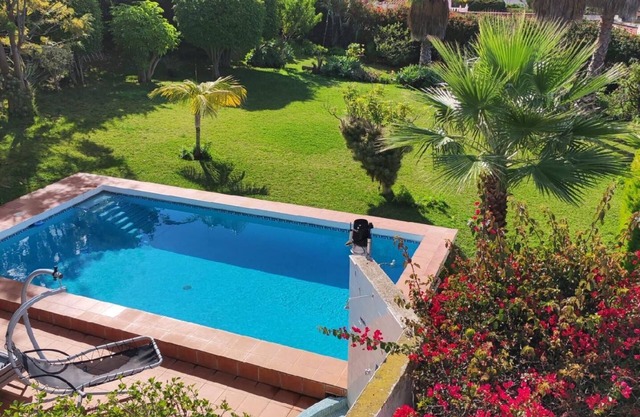 Holiday home in El Sauzal with large pool and sea views