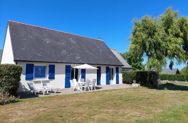 Holiday Home in Santec near Dossen Beach