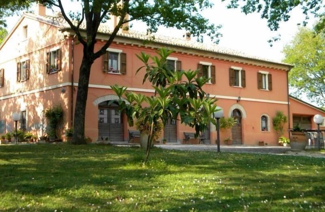 Holiday home in the area between the sea and the hills