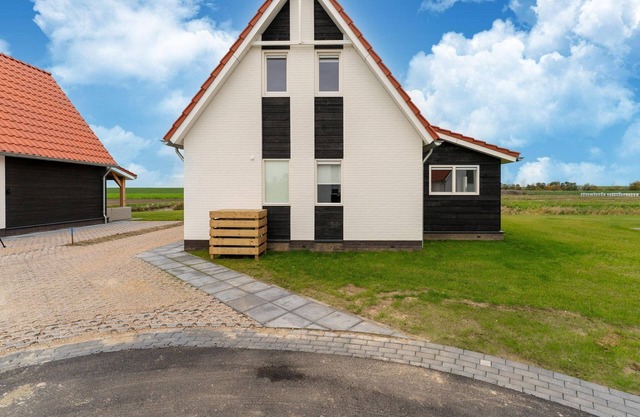 Holiday Home in Zeeland near Nature Reserve