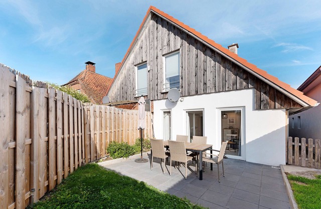 Holiday Home 'Küstenliebe' with Private Terrace, Private Garden and Wi-Fi