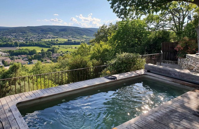 Holiday Home 'La Gargouillette' with Private Pool, Private Terrace and Wi-Fi