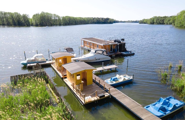 Holiday home on Lake Netzen