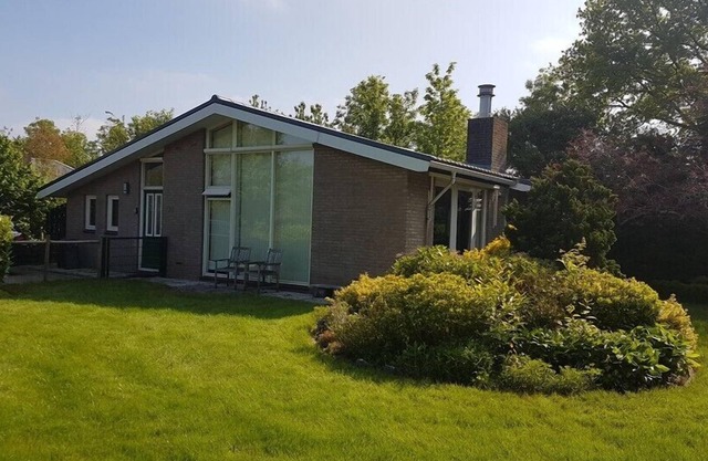 Holiday home Oostweg 2-91 in nature near Ouwerkerk