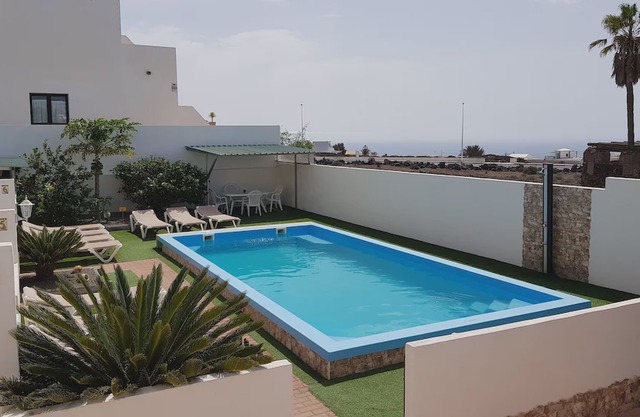 Holiday home - Quiet complex with salt water pool, Boule, Centre Tias