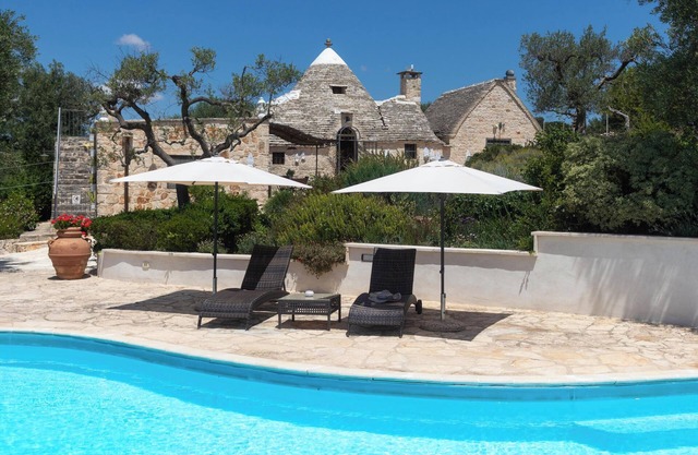 Holiday Home Trullo Nurillo with Pool & Wi-Fi