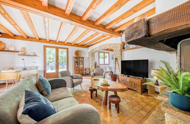Holiday Home 'Valériane' with Private Terrace and Garden