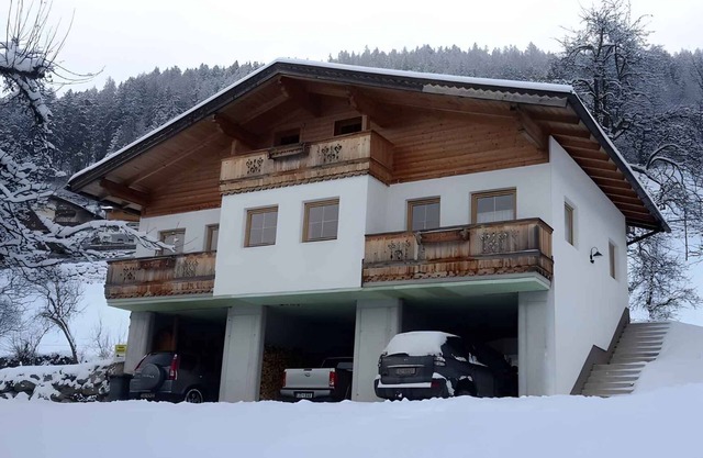 Holiday home with balcony and garden