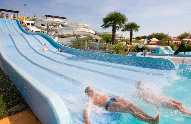 Holiday home with air conditioning and internet