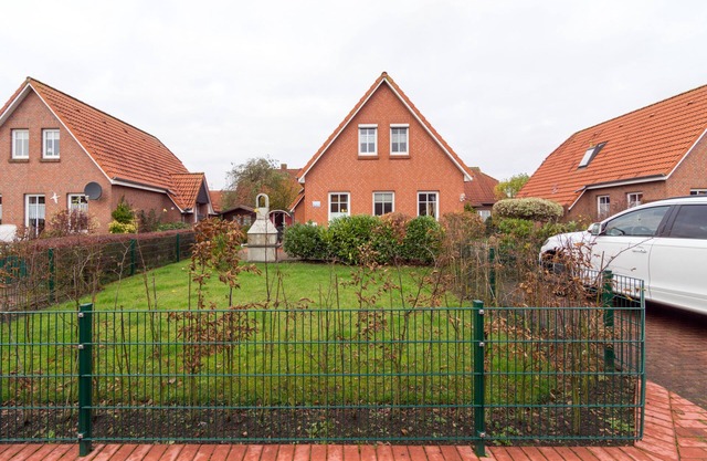 🍀 Holiday home Zwergrobbe comfort house with garden terrace, patio furniture