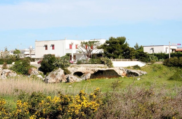 Holiday house Torre Santa Sabina for 1 - 6 persons with 2 bedrooms - Holiday home