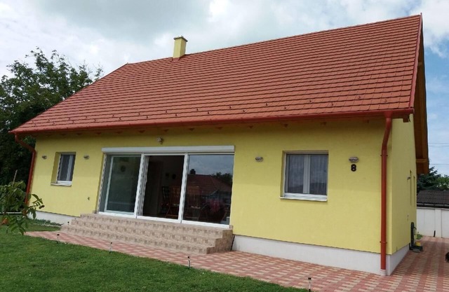 Holiday house Fonyód for 1 - 6 persons with 3 bedrooms - Holiday home