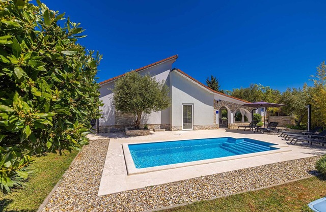 Holiday house KAI with private pool