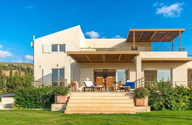 Holiday house Lavrion for 1 - 10 persons with 5 bedrooms - Holiday home