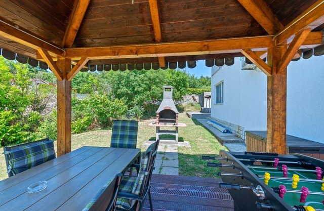 Holiday house Martina - large luxury villa: - Labin, Istria, Croatia