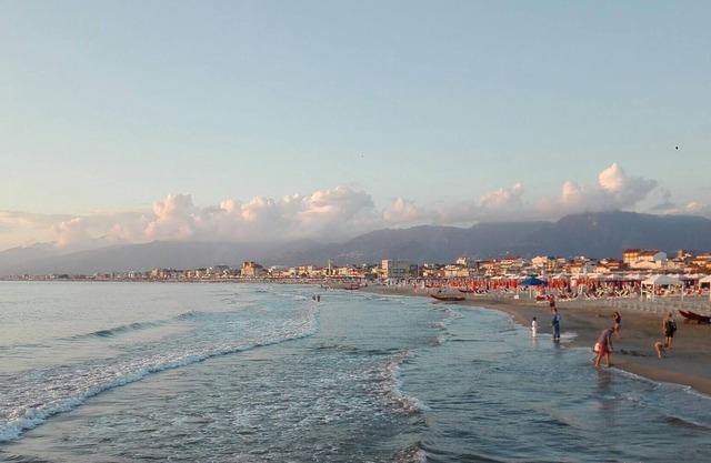 Holiday house Viareggio for 1 - 4 persons with 2 bedrooms - Holiday home