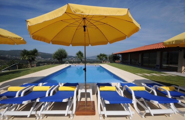 Holiday house with fireplace and panoramic view