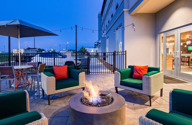 Holiday Inn Clarksville Northeast by IHG