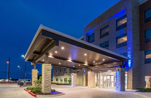 Holiday Inn Express Early by IHG