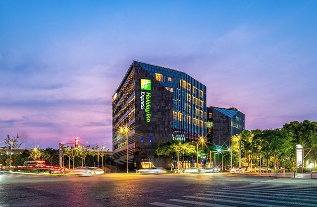 Holiday Inn Express Shanghai Hongqiao CBD by IHG