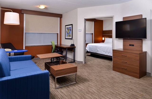 Holiday Inn Express & Suites Buffalo Downtown - Medical CTR by IHG